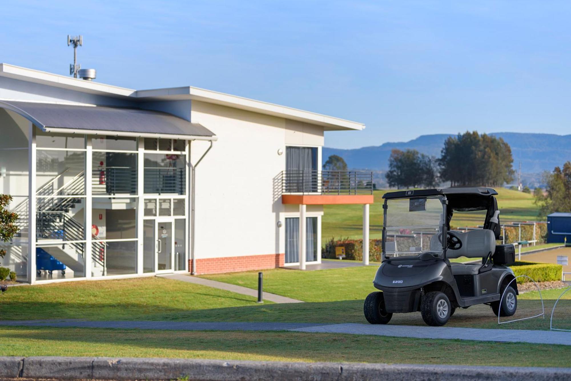 Springs Shoalhaven Nowra Motel ภายนอก รูปภาพ